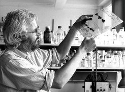Georges Köhler in the lab.