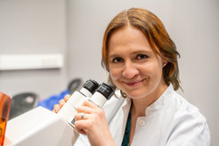 Dr. Kalina Swist-Rosowska in the Imaging Facility of the MPI-IE